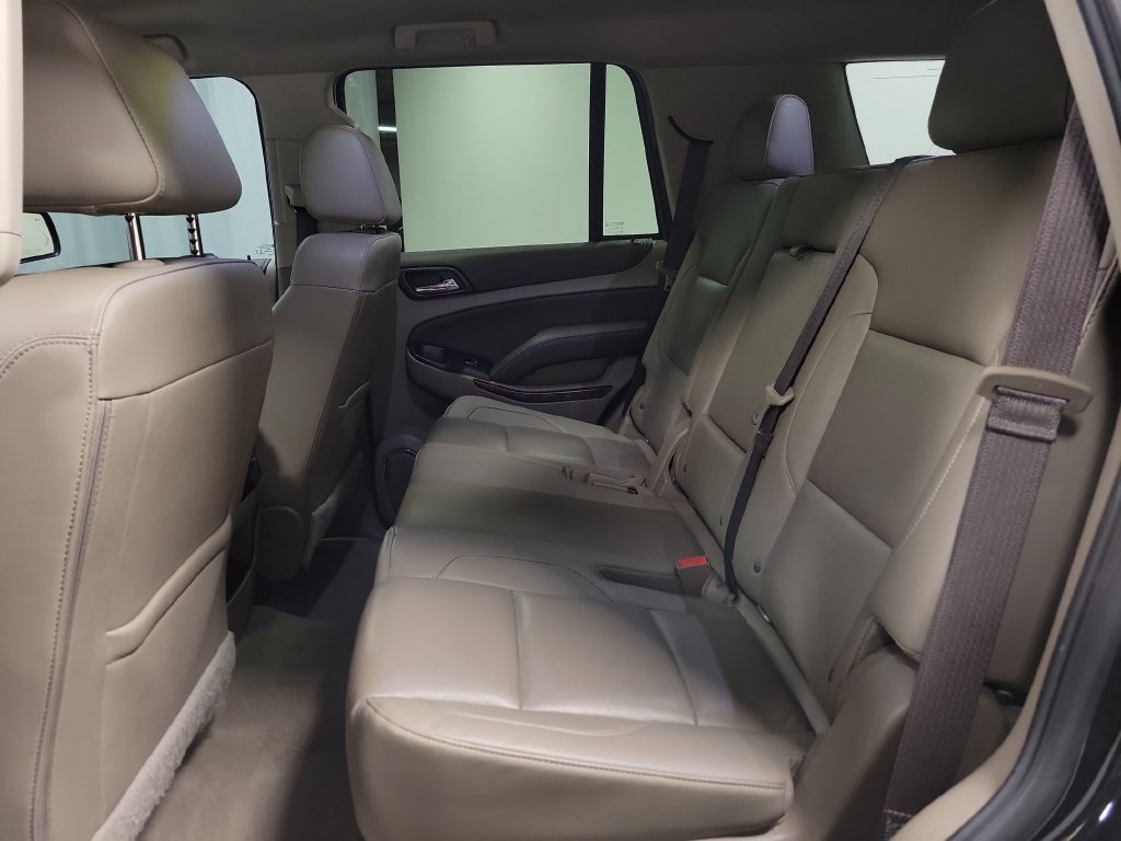 Used 2020 Chevrolet Tahoe LT w/ Luxury Package RWD image 33