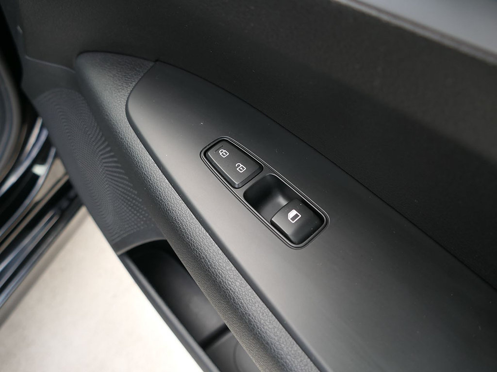 Used 2024 Kia Forte LXS w/ LXS Technology Package FWD image 23