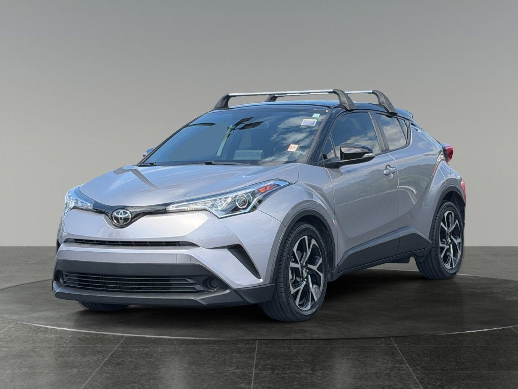 Used 2019 Toyota C-HR XLE FWD image 4