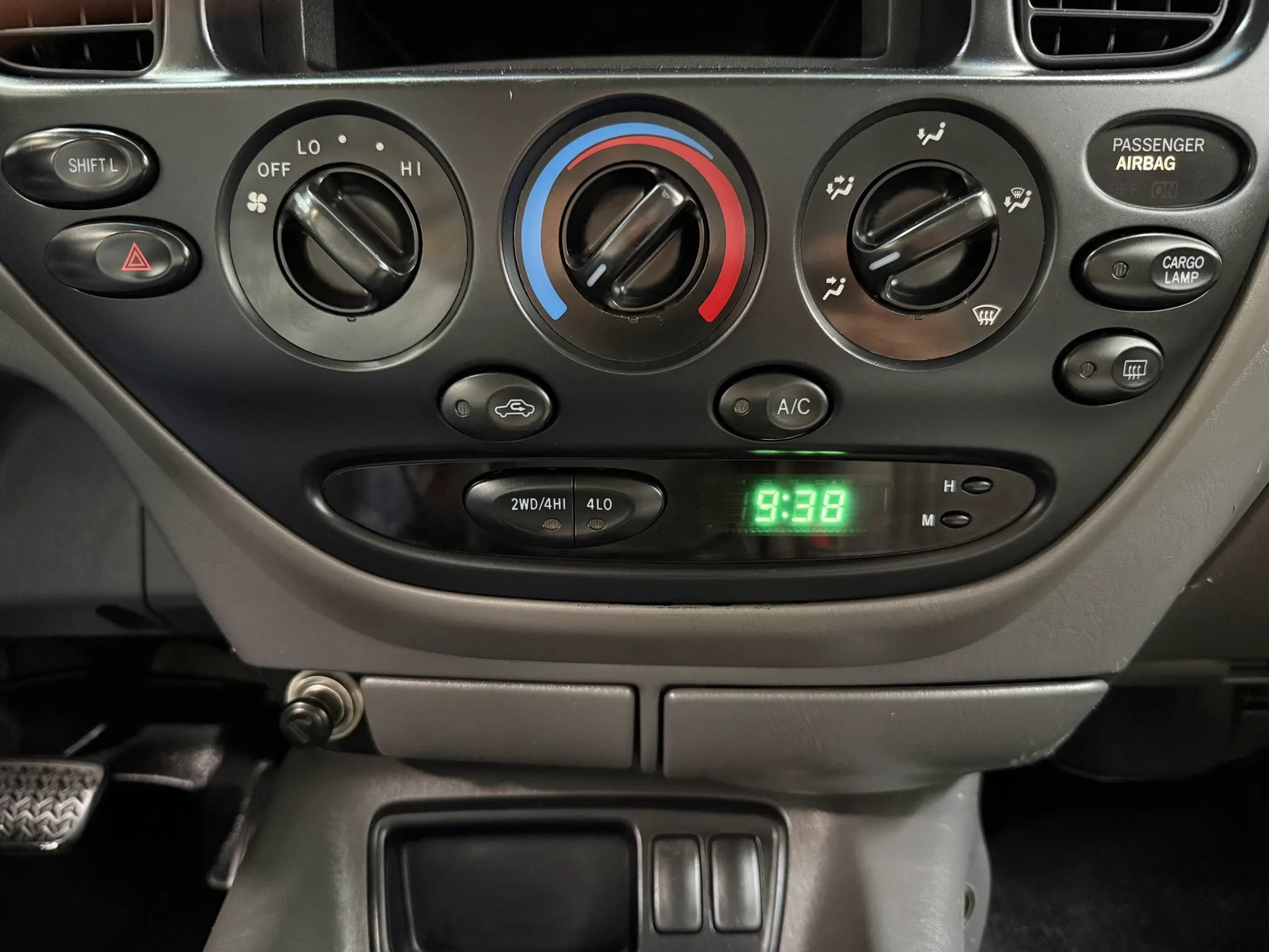 Used 2005 Toyota Tundra Limited AWD/4WD image 22
