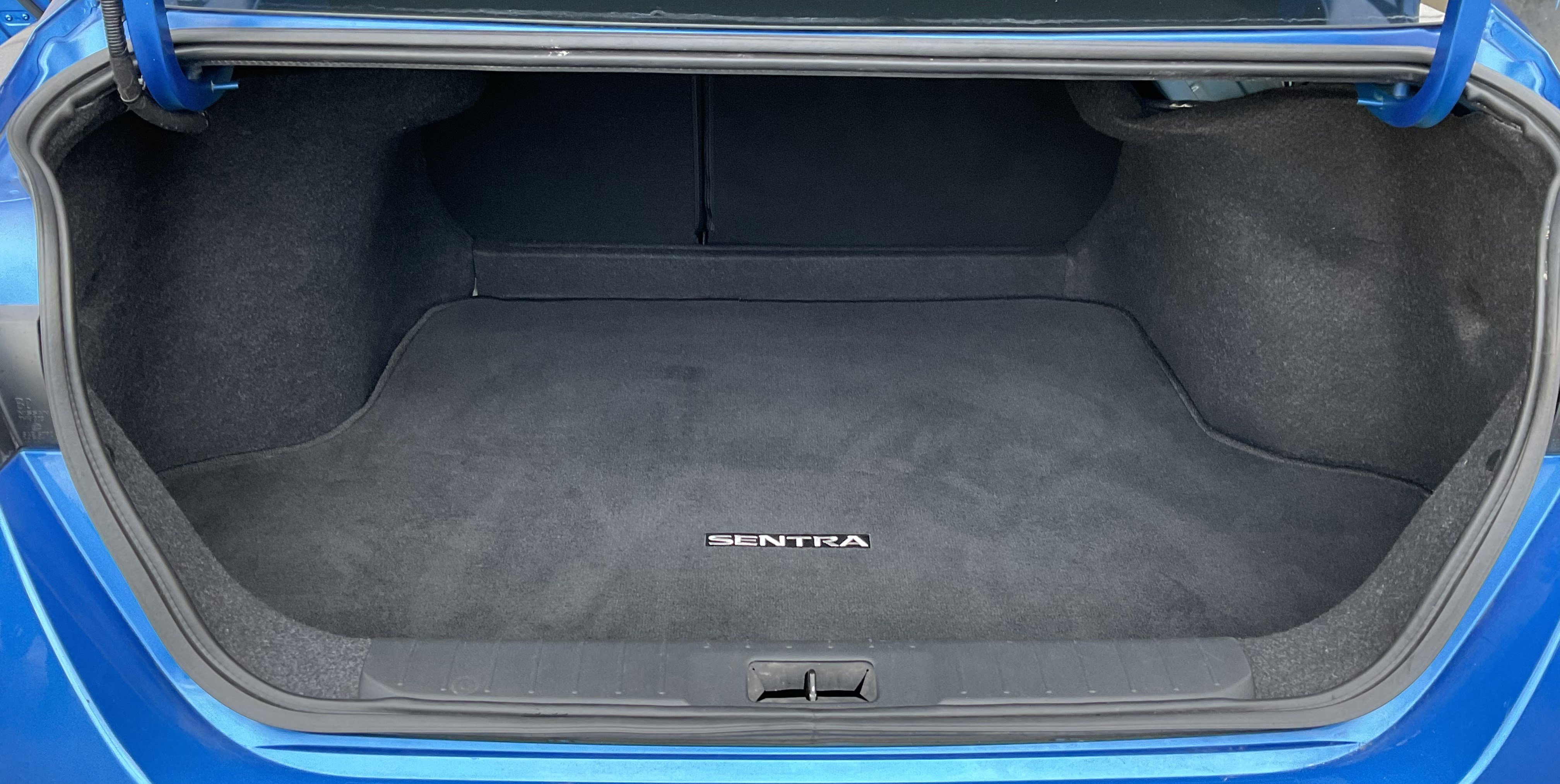 Used 2022 Nissan Sentra SR image 39