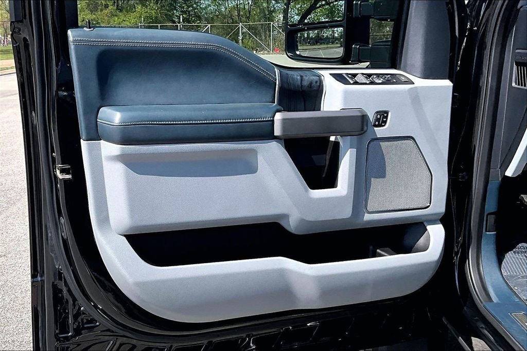 Used 2022 Ford F450 Limited AWD/4WD image 22