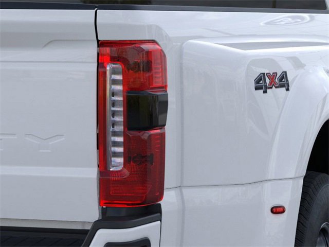 New 2026 Ford F350 4x4 Crew Cab DRW Super Duty image 21
