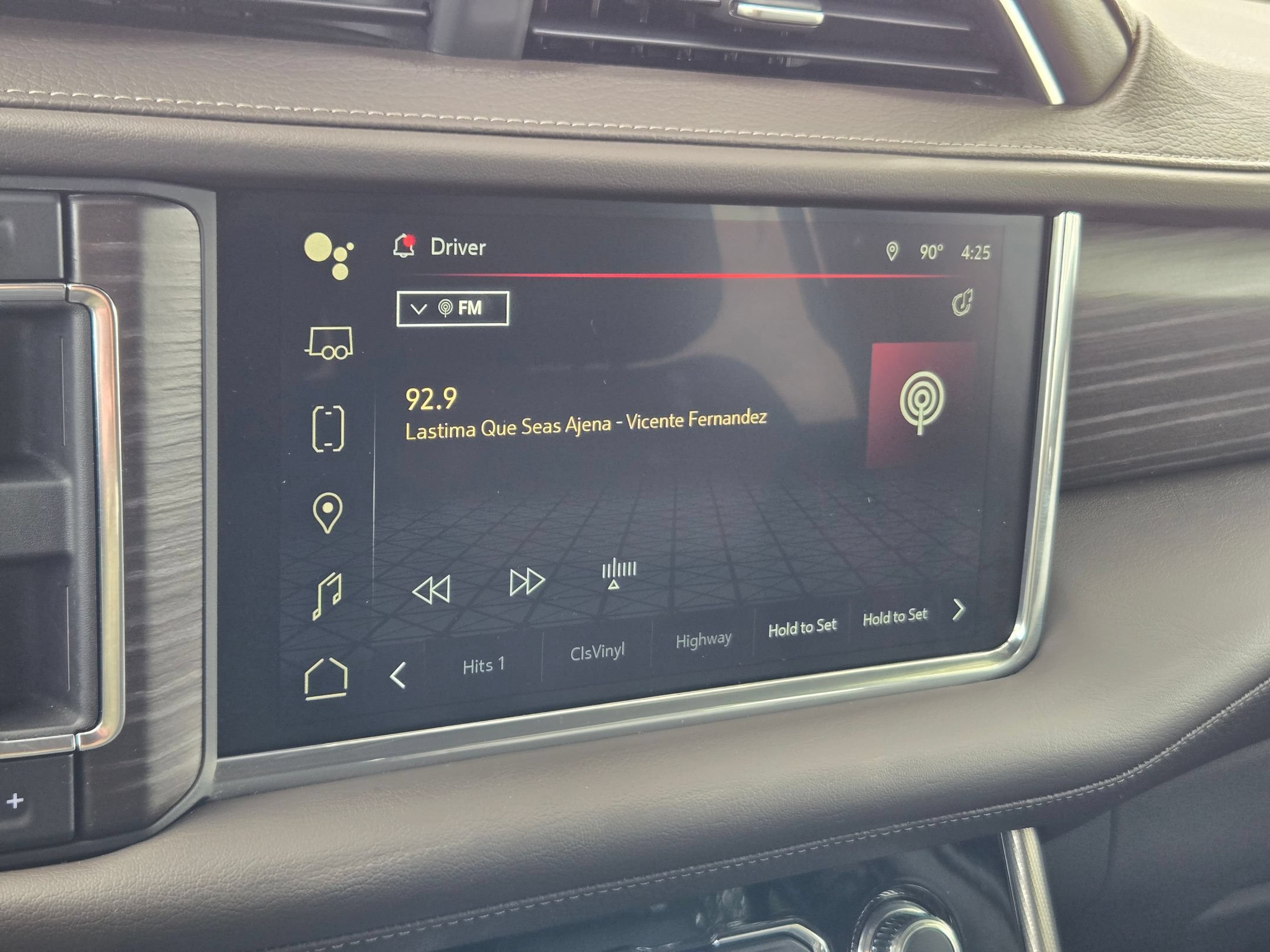 Used 2022 GMC Yukon XL Denali AWD/4WD image 15
