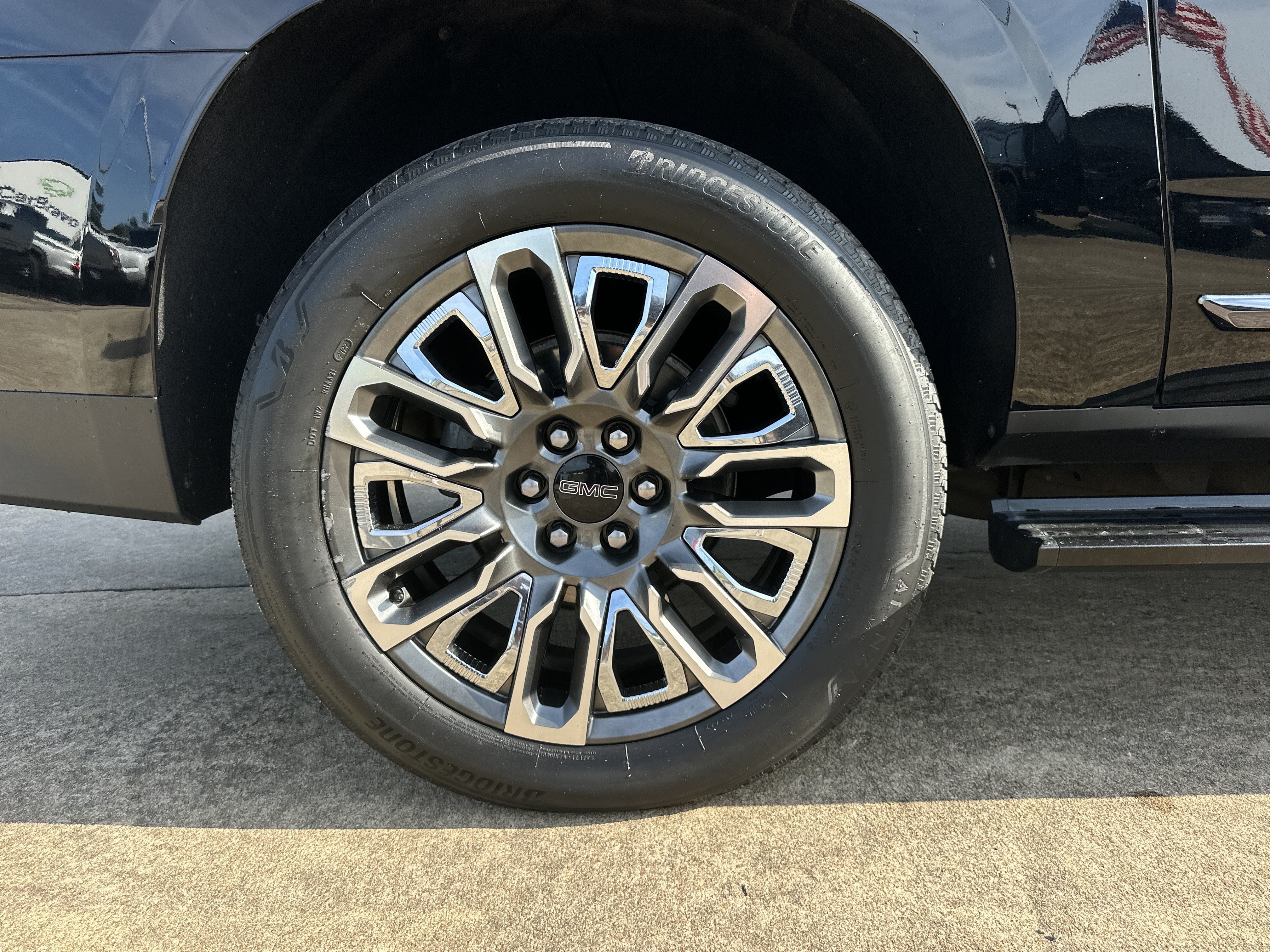 Certified 2023 GMC Yukon XL Denali Ultimate AWD/4WD image 19