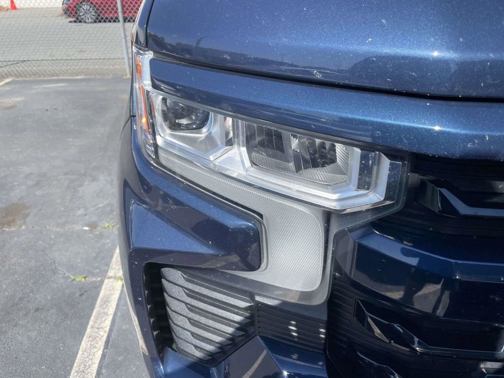 Used 2022 Chevrolet Silverado 1500 RST AWD/4WD image 18