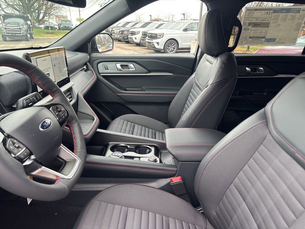 New 2026 Ford Explorer ST-Line w/ ST-Line Street Pack image 21