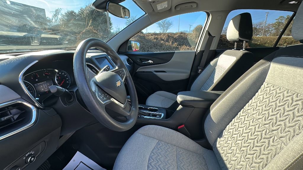 Used 2023 Chevrolet Equinox LS w/ LS Convenience Package image 11