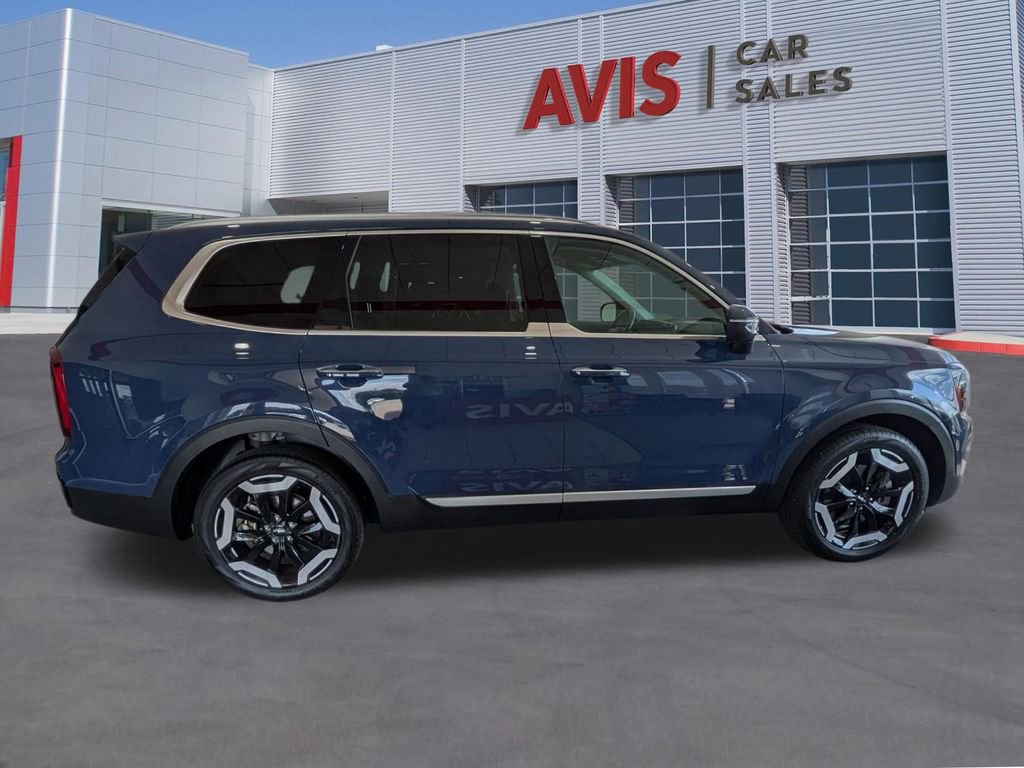 Used 2025 Kia Telluride S image 5