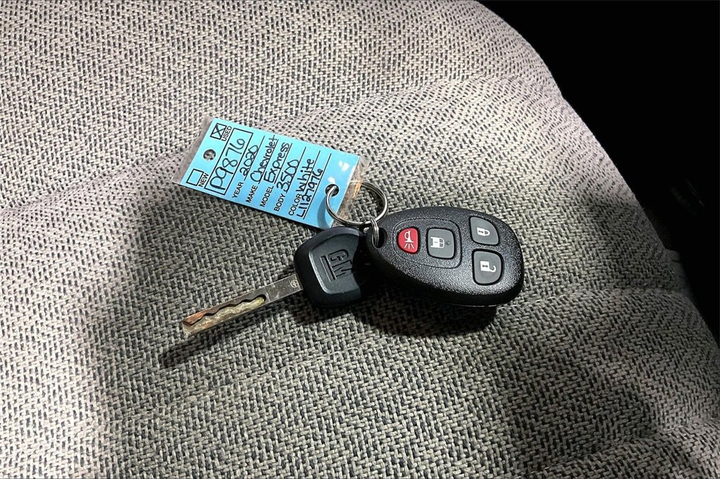 Used 2020 Chevrolet Express 3500 LT w/ LT Preferred Equipment Group image 32