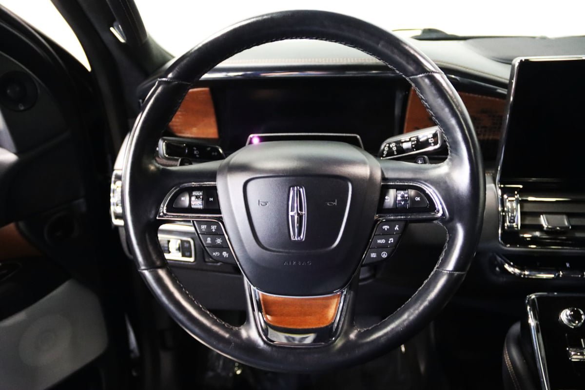 Used 2024 Lincoln Navigator L Black Label AWD/4WD image 38