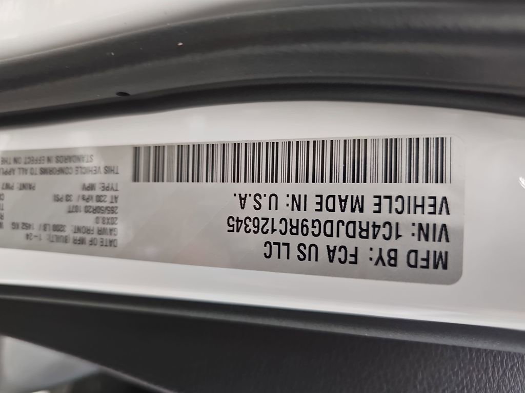 Used 2024 Dodge Durango GT image 35