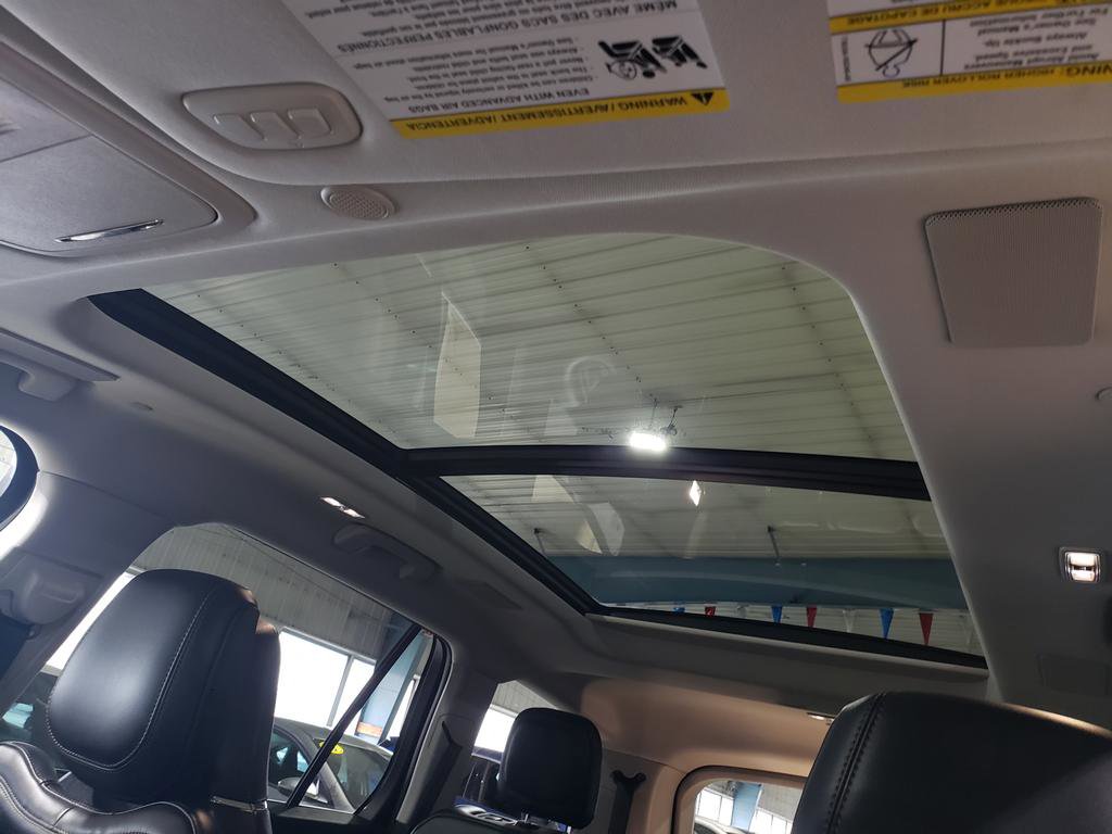 Used 2025 Lincoln Aviator Reserve w/ Equipment Group 201A image 21