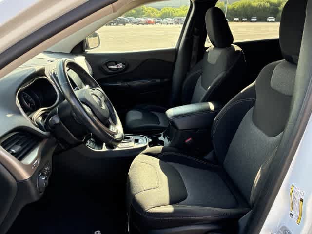 Used 2014 Jeep Cherokee Latitude FWD image 17