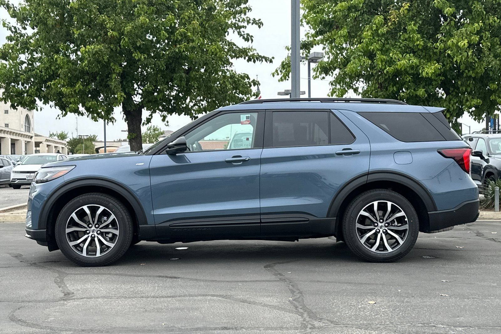 New 2026 Ford Explorer ST-Line w/ Premium Package RWD image 7