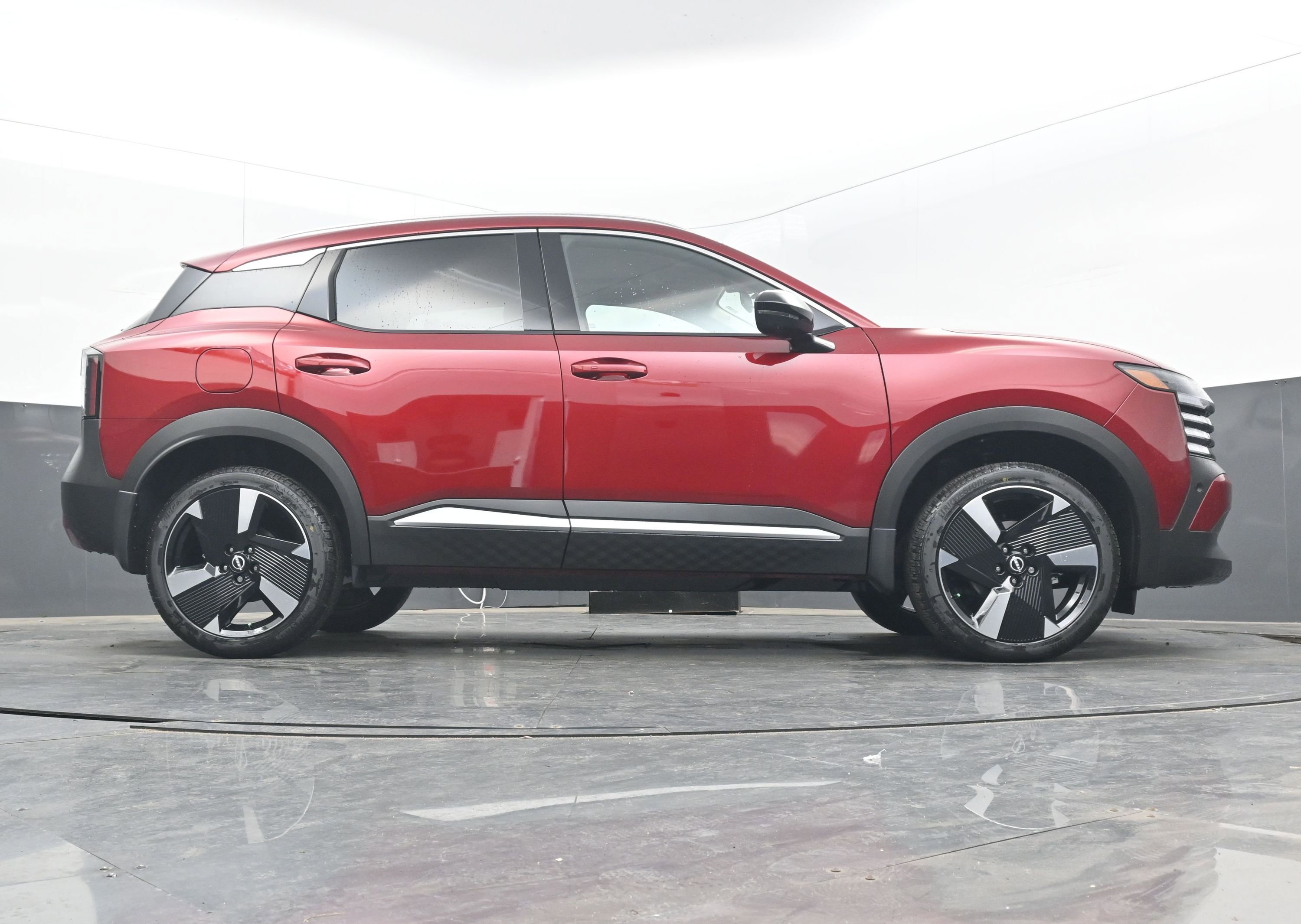 New 2026 Nissan Kicks SR w/ SR Premium Package image 29