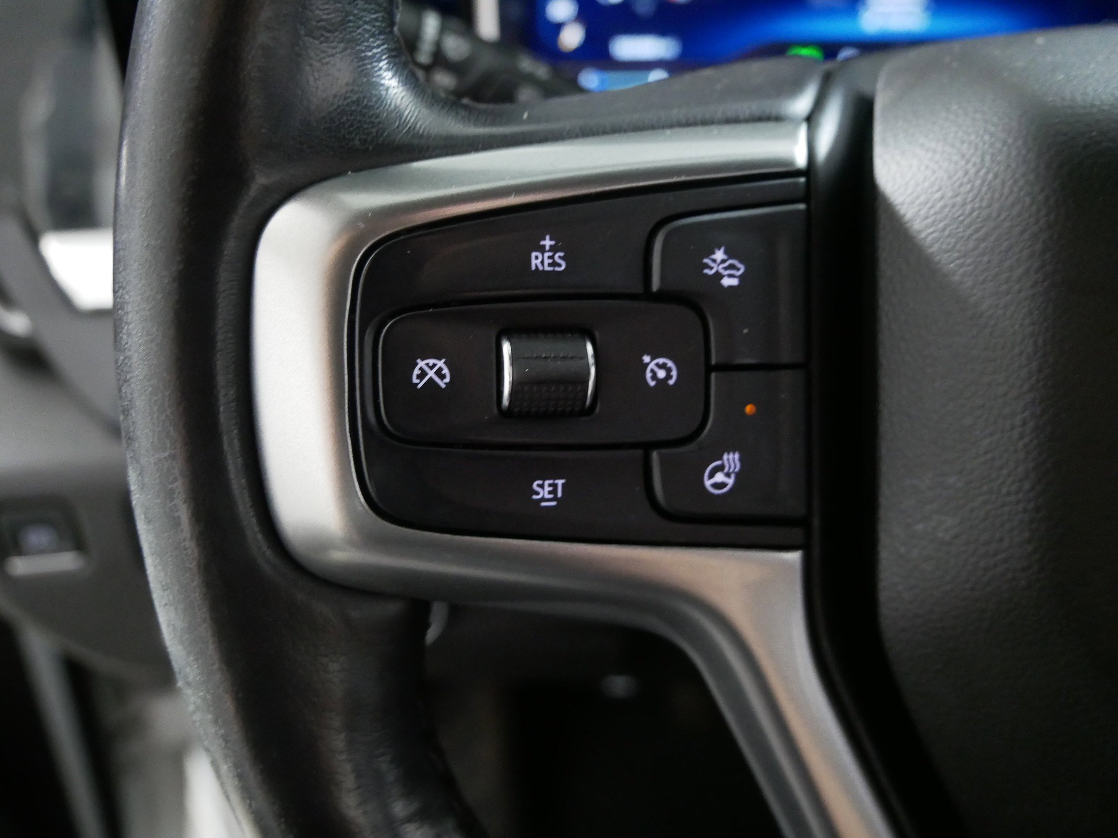 Used 2022 Chevrolet Silverado 1500 LT w/ Z71 Off-Road Package image 27