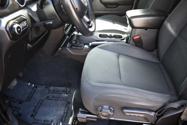 Used 2019 Jeep Wrangler Sport image 15