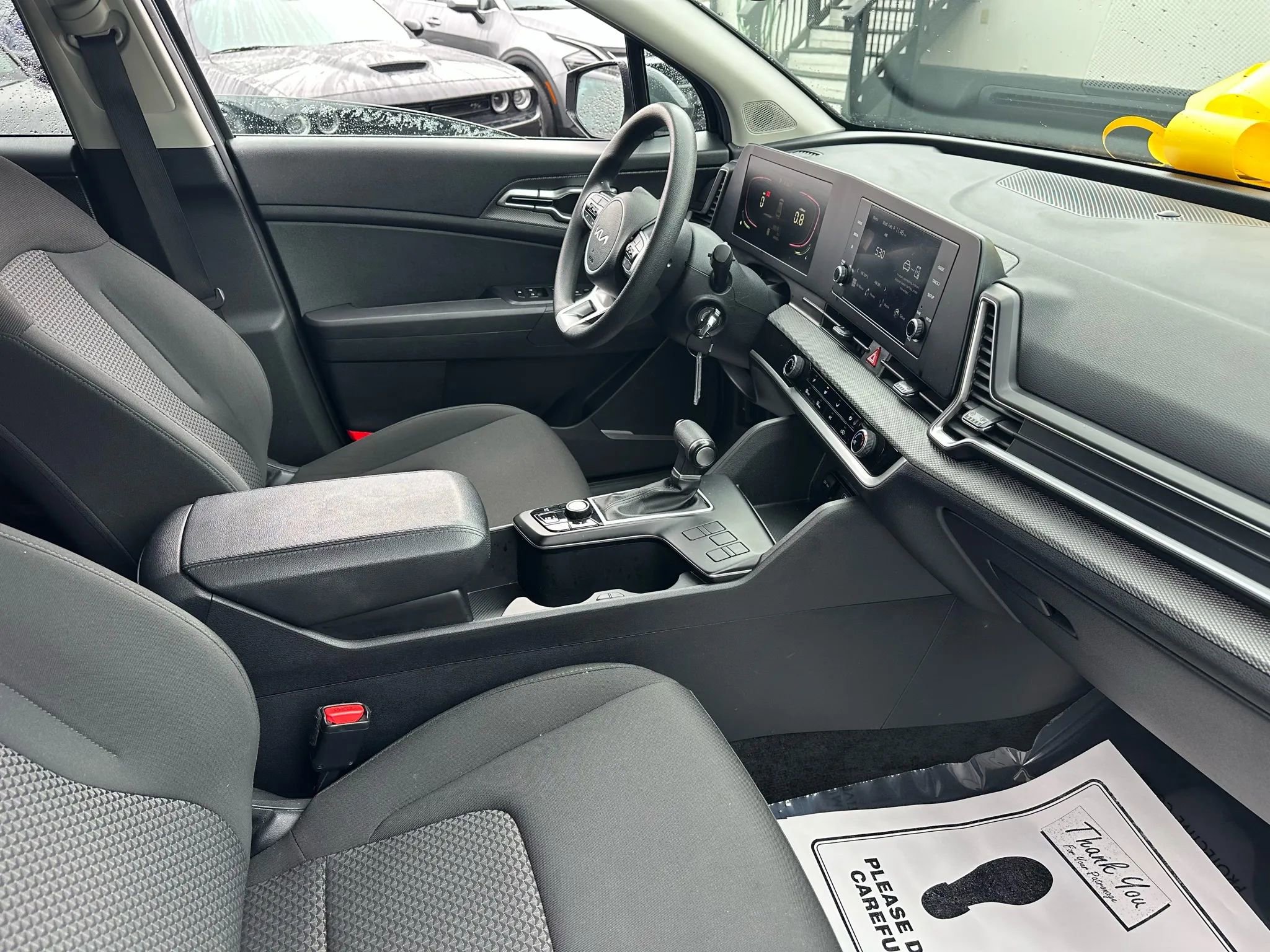 Used 2024 Kia Sportage LX FWD image 12
