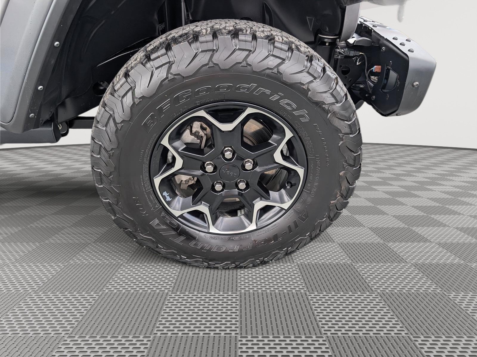 Used 2021 Jeep Wrangler Unlimited Rubicon 4xe w/ Steel Bumper Group AWD/4WD image 9