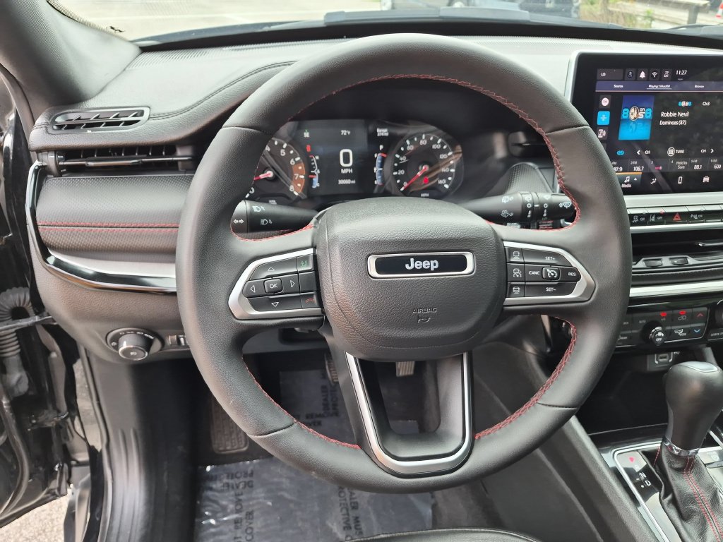 Used 2025 Jeep Compass Trailhawk AWD/4WD image 21