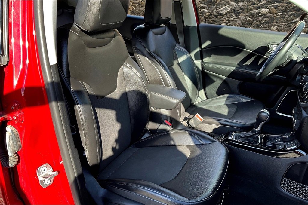 Used 2018 Jeep Compass Latitude image 7