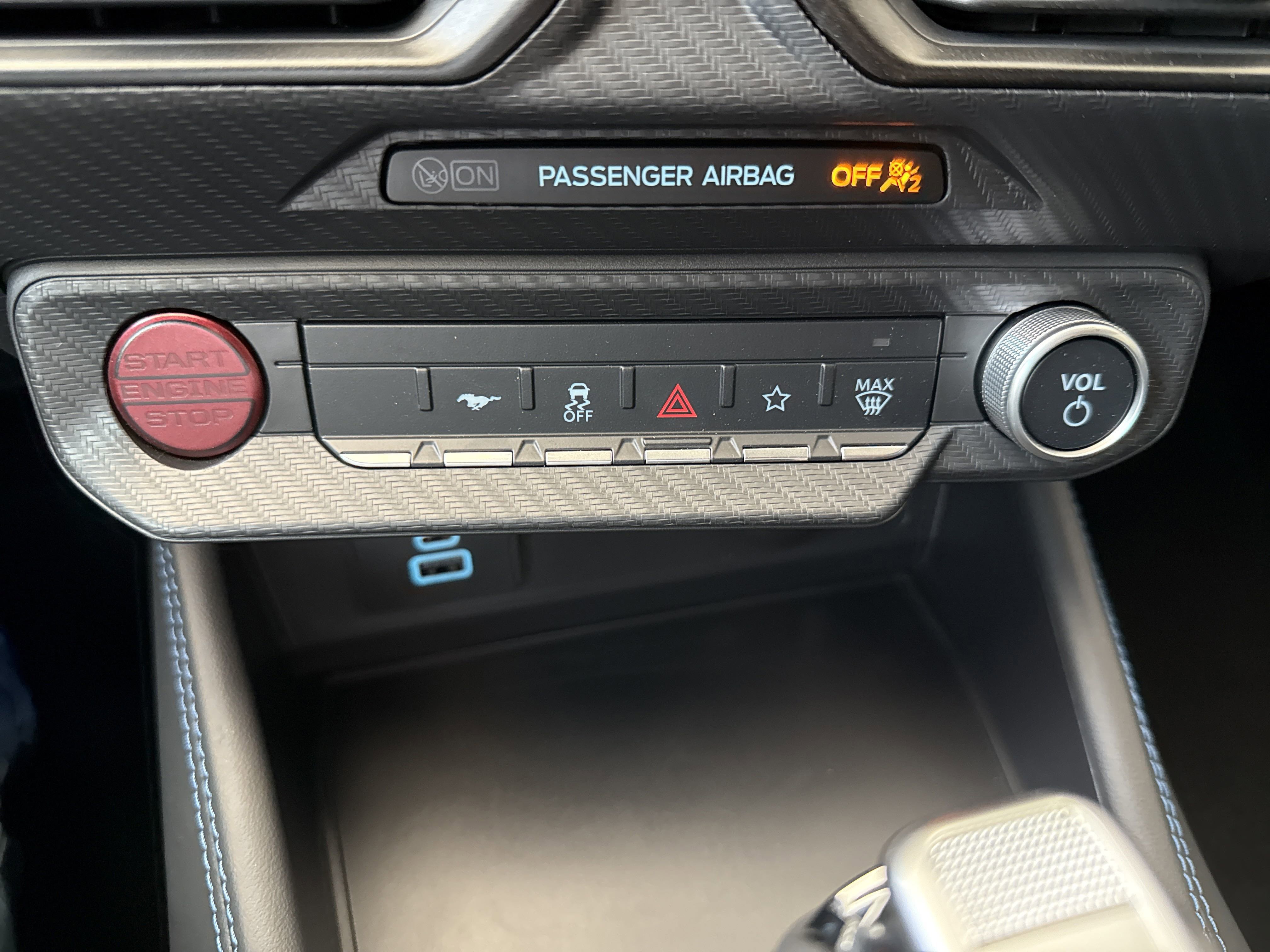 New 2025 Ford Mustang Dark Horse image 18