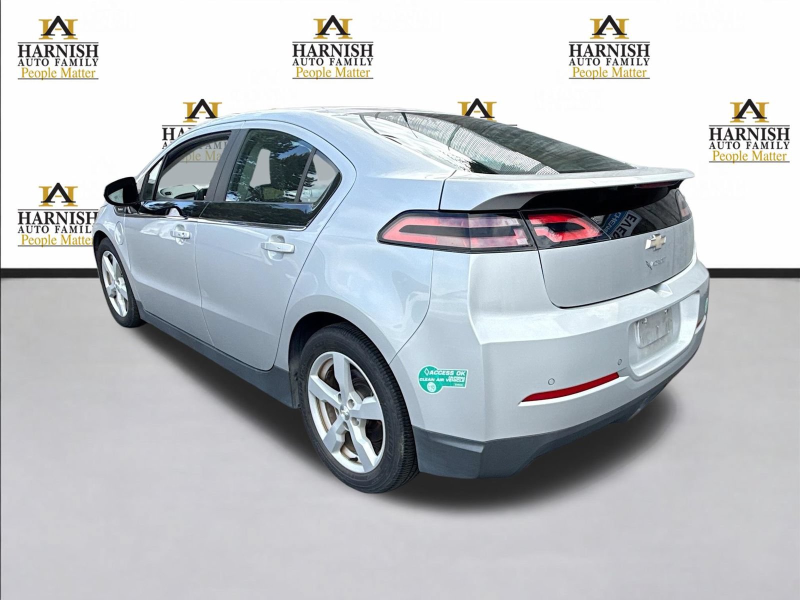 Used 2014 Chevrolet Volt Premium w/ Premium Trim Package FWD image 3