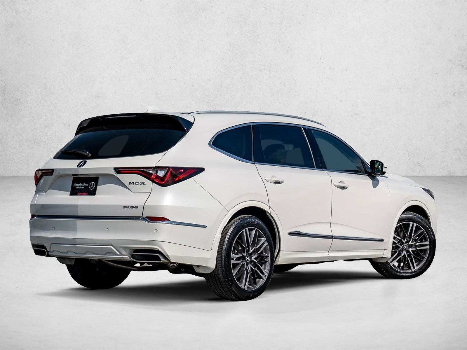 Used 2025 Acura MDX SH-AWD w/ Advance Package image 4