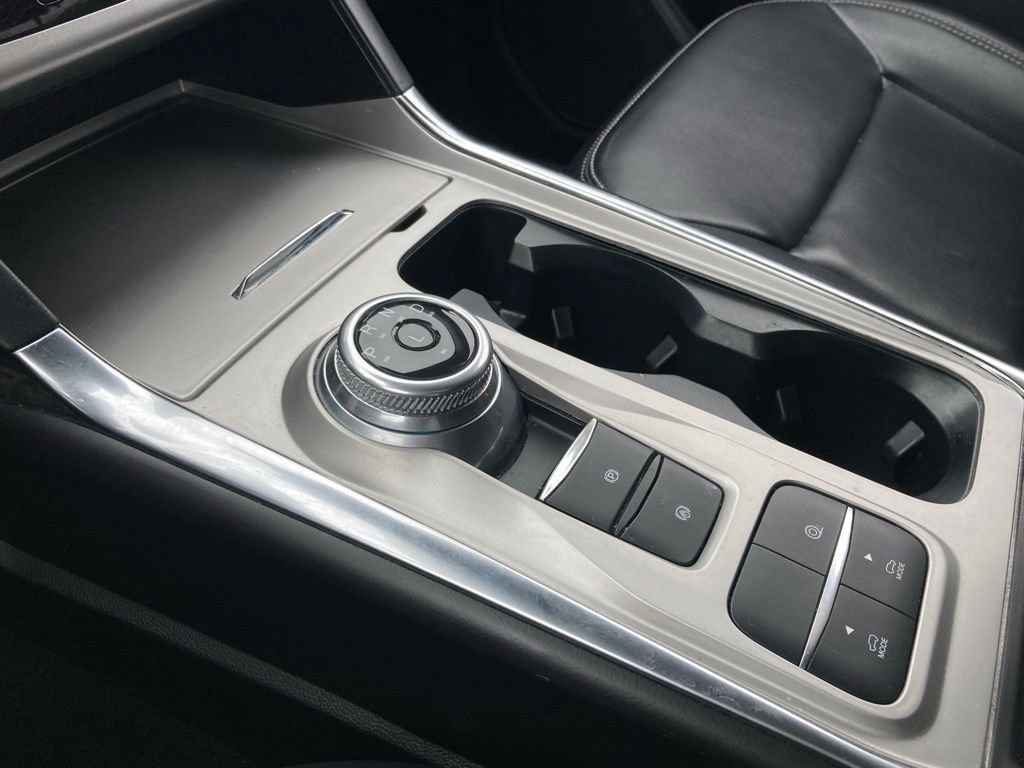 Used 2022 Ford Explorer XLT w/ Equipment Group 202A RWD image 23