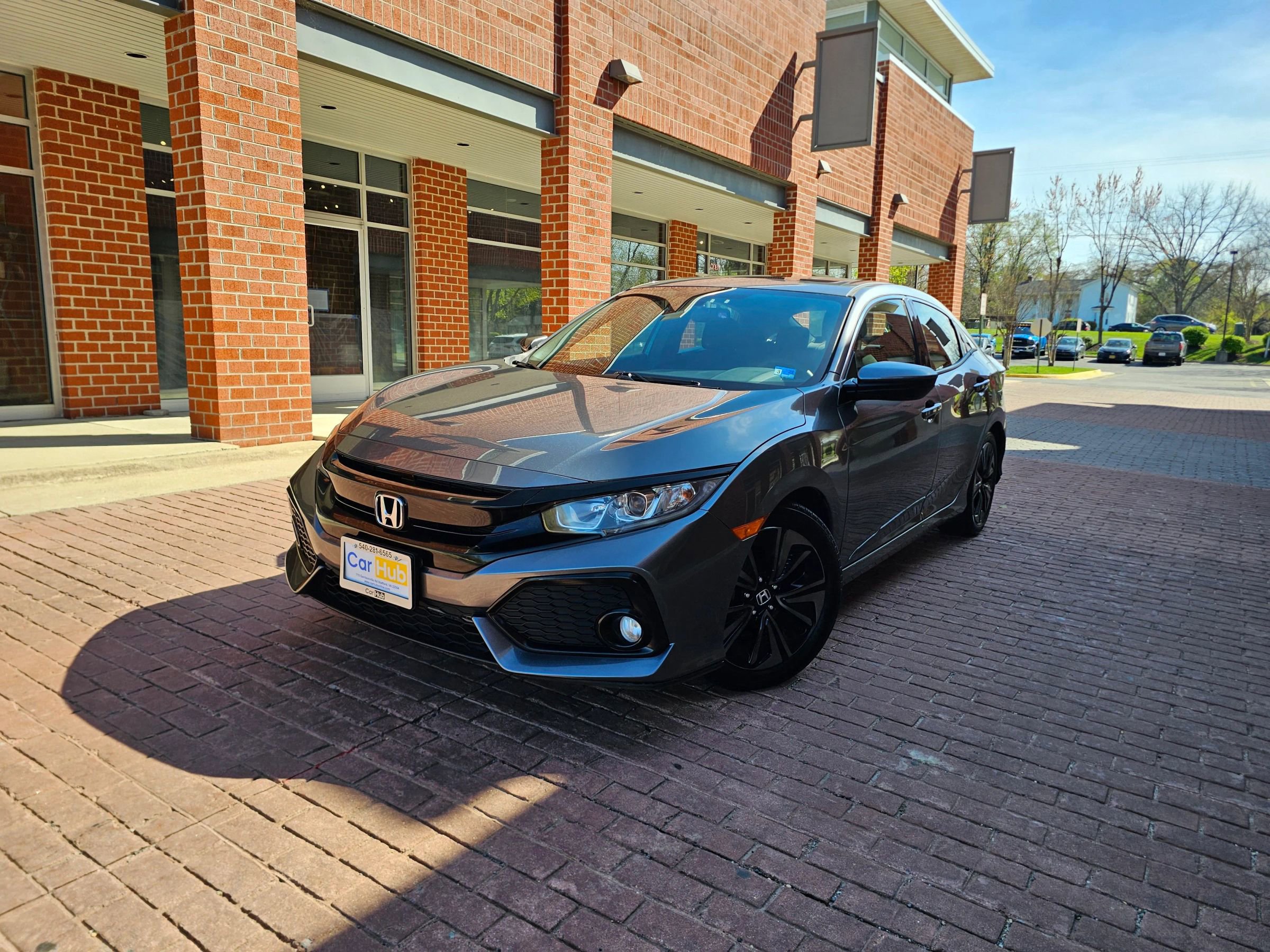 Used 2017 Honda Civic EX image 3