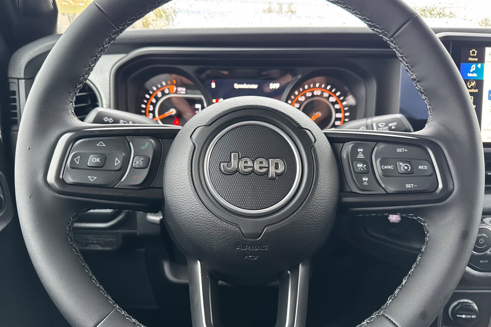 New 2025 Jeep Gladiator Sport image 21