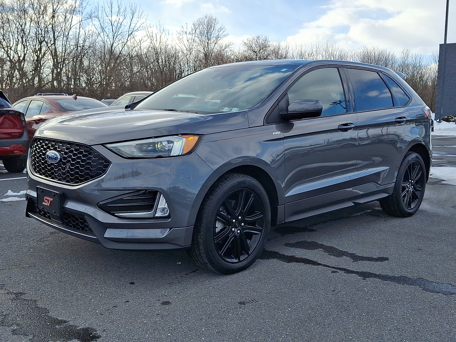 Used 2023 Ford Edge ST-Line image 3
