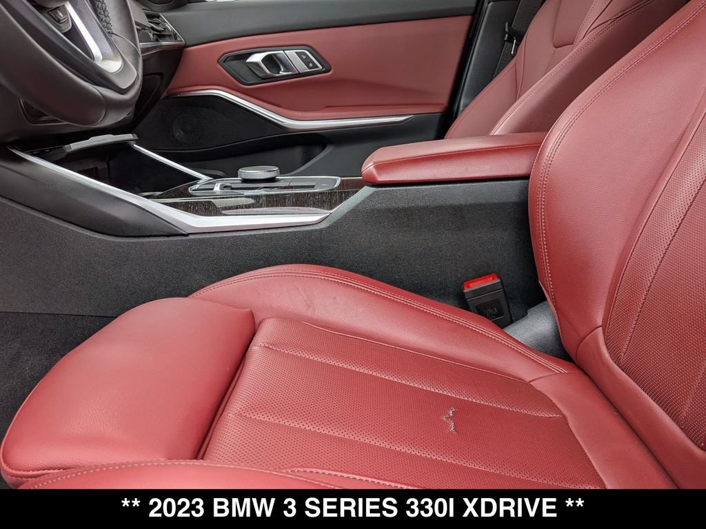 Certified 2023 BMW 330i xDrive Sedan w/ Premium Package AWD/4WD image 18