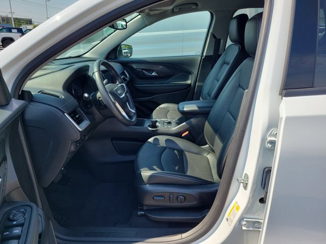 Used 2022 GMC Terrain SLT w/ Tech Package AWD/4WD image 16