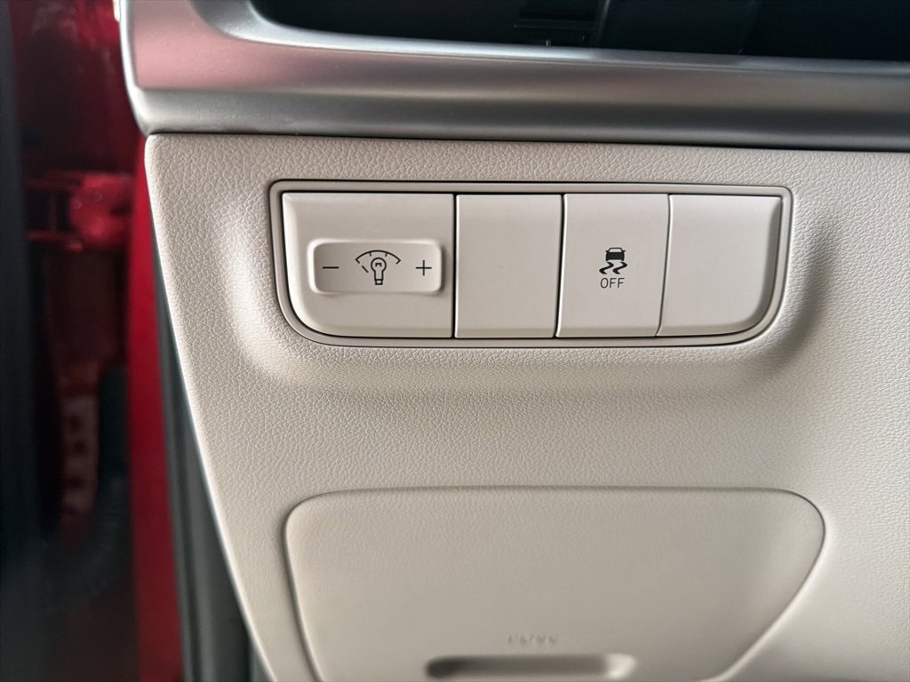 Certified 2025 Hyundai Tucson SE image 11