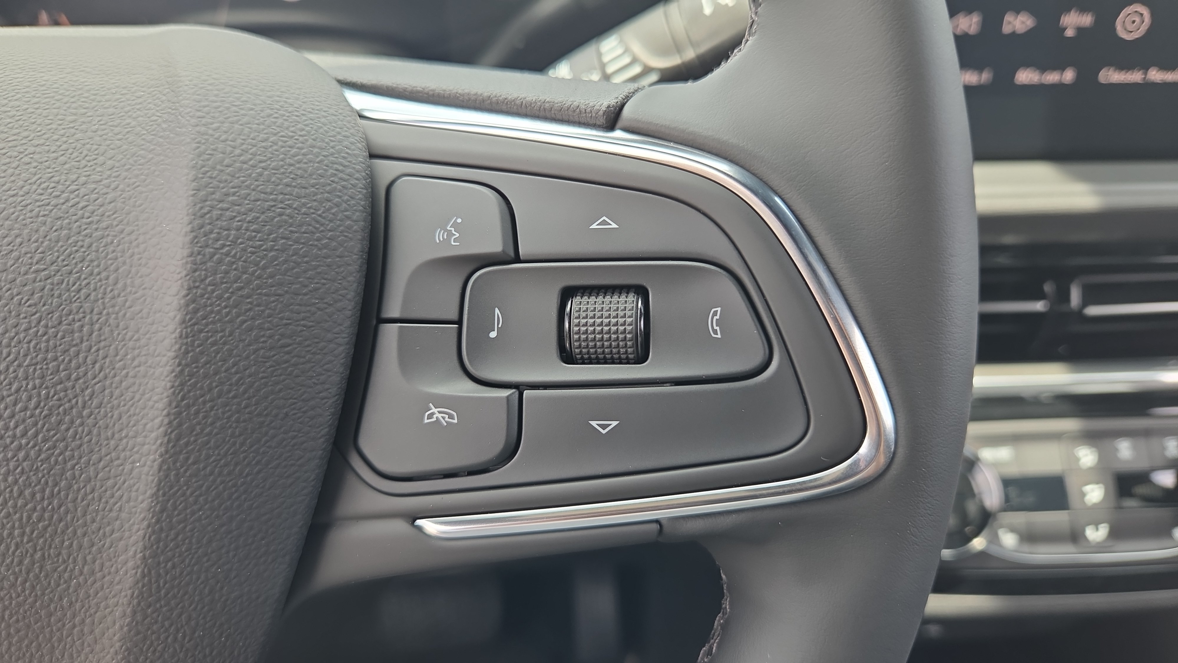 New 2026 Buick Envista Sport Touring w/ Convenience I Package FWD image 24