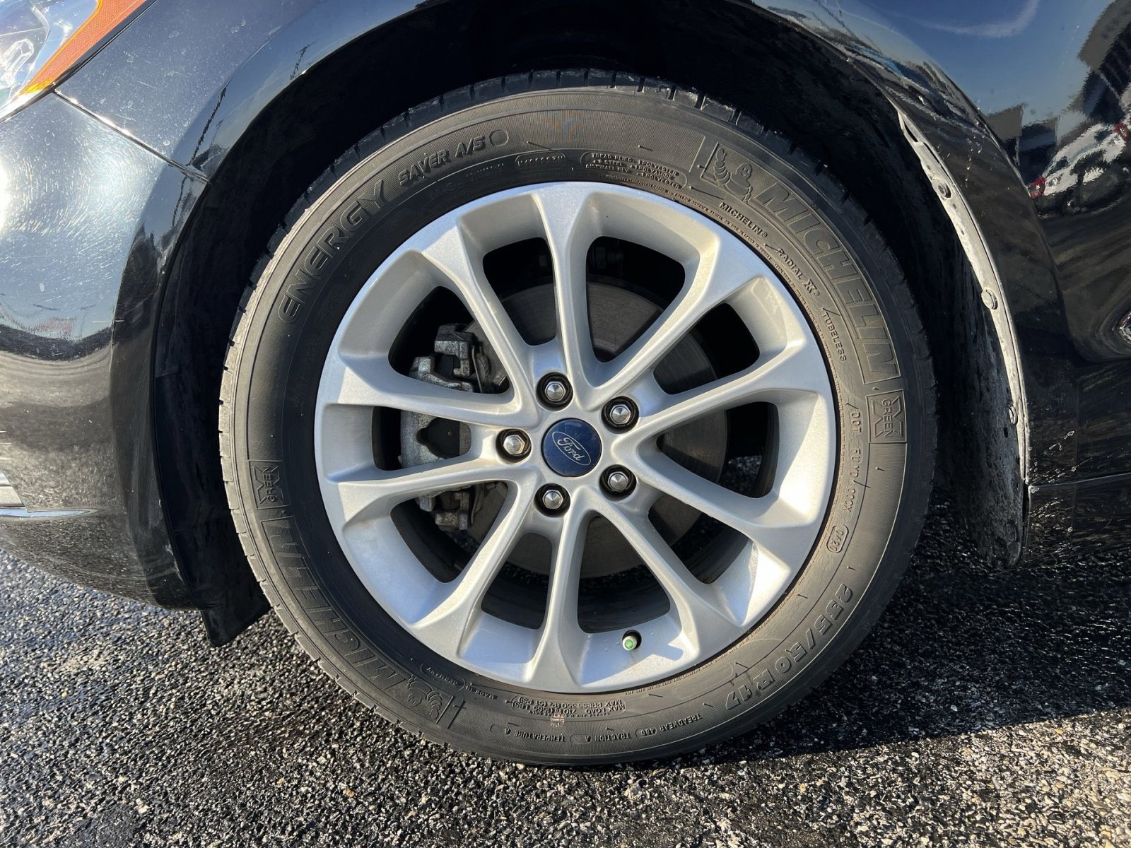 Used 2020 Ford Fusion SE image 12