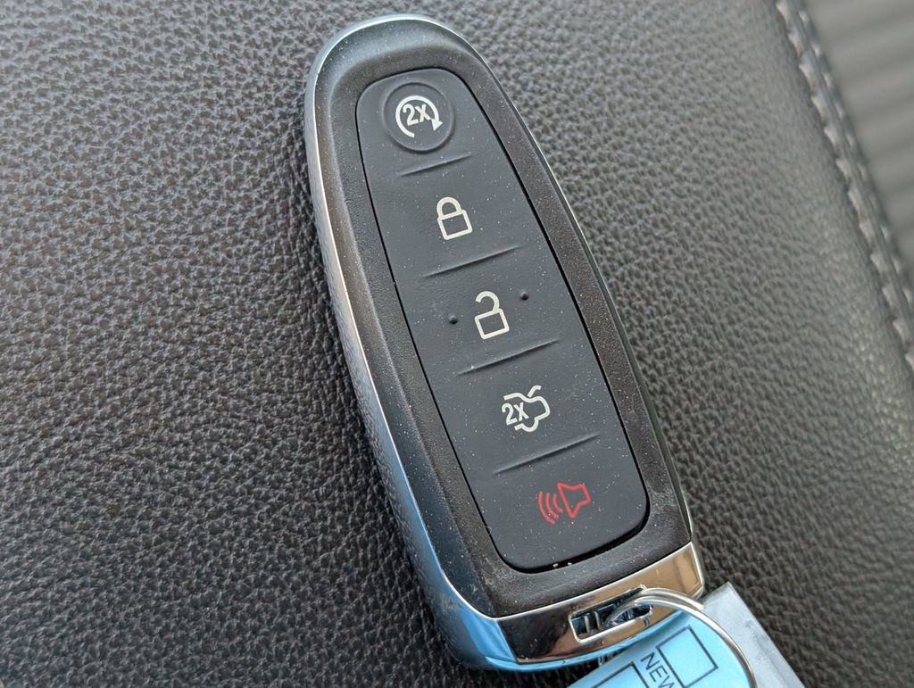 Used 2019 Ford Escape SE image 31