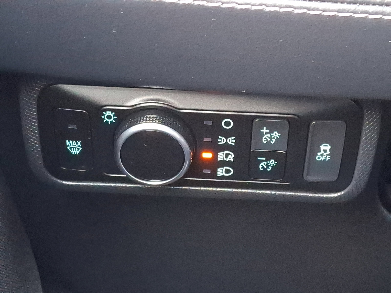 Used 2023 Ford Mustang Mach-E Select image 27