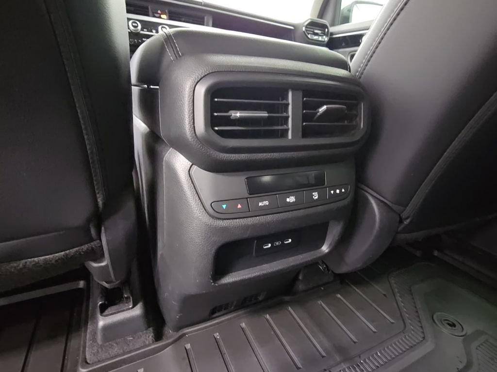 Used 2025 Honda Pilot EX-L image 31