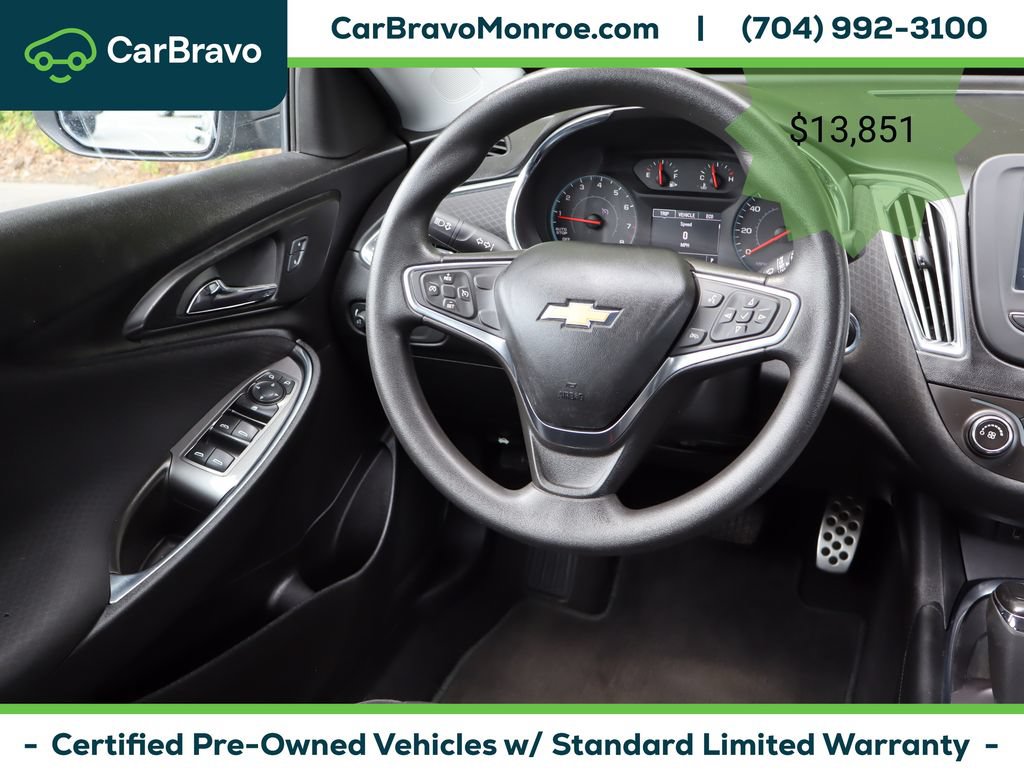 Certified 2017 Chevrolet Malibu LT FWD image 18