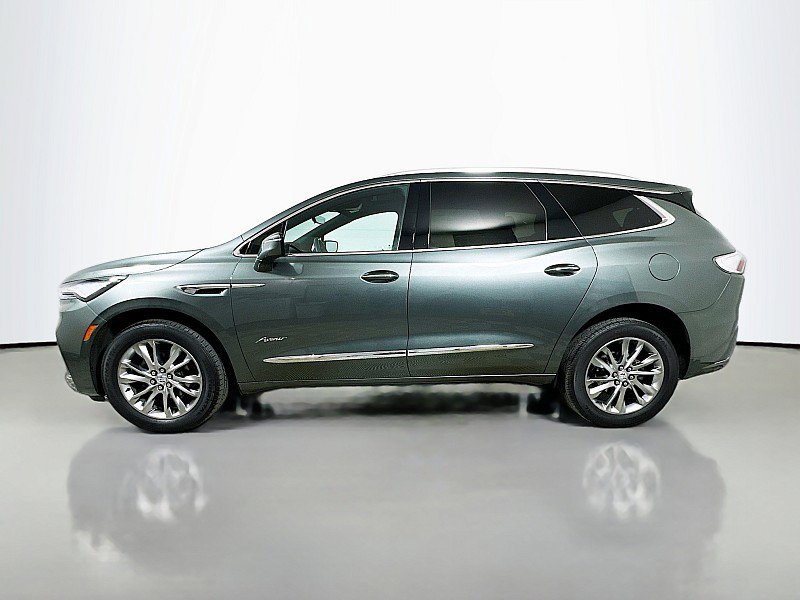 Used 2023 Buick Enclave Avenir w/ Avenir Technology Package image 4