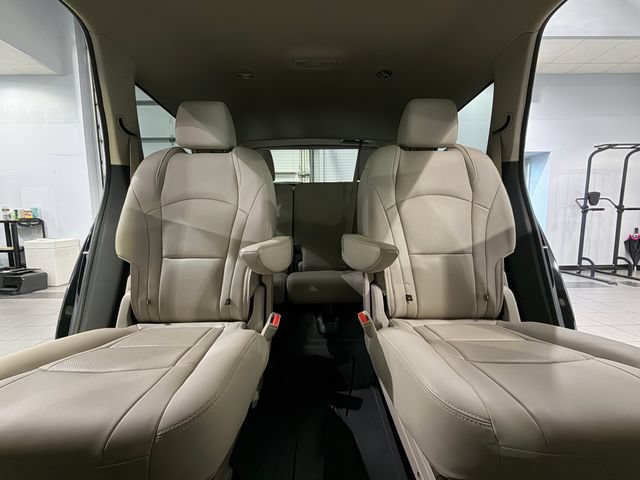 Used 2020 Buick Enclave Premium w/ Surround and Sites Package FWD image 27