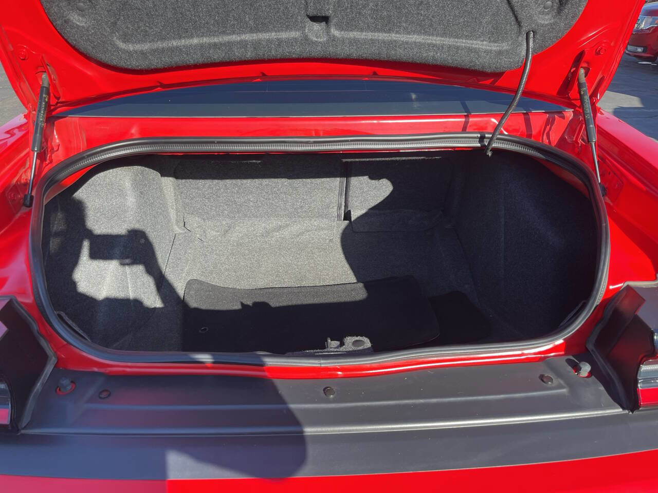 Used 2020 Dodge Challenger R/T w/ Blacktop Package image 9