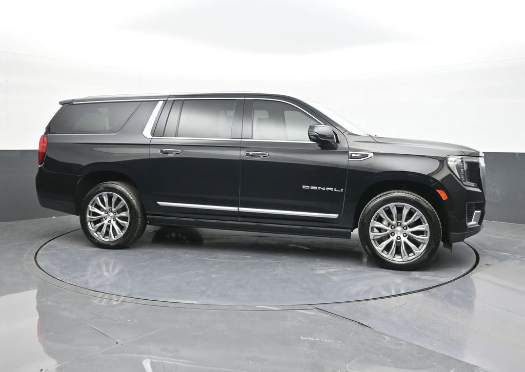 Used 2021 GMC Yukon XL Denali w/ Denali Premium Package RWD image 15
