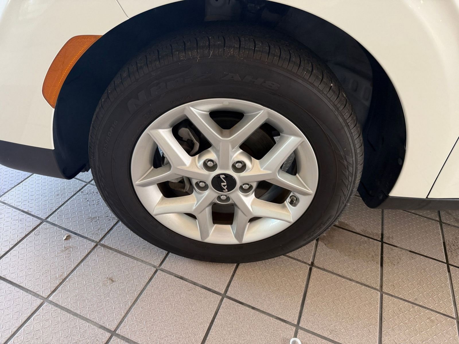 Used 2025 Kia Soul LX w/ LX Technology Package image 24