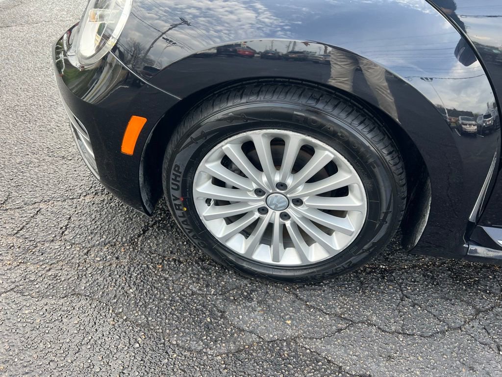 Used 2019 Volkswagen Beetle 2.0T SE image 27