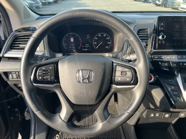 Used 2025 Honda Odyssey Touring image 14