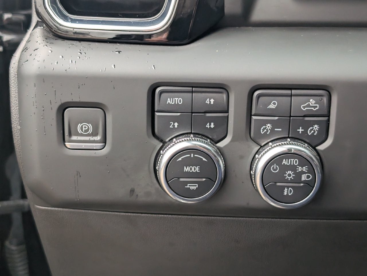 Used 2024 GMC Sierra 1500 Denali AWD/4WD image 23